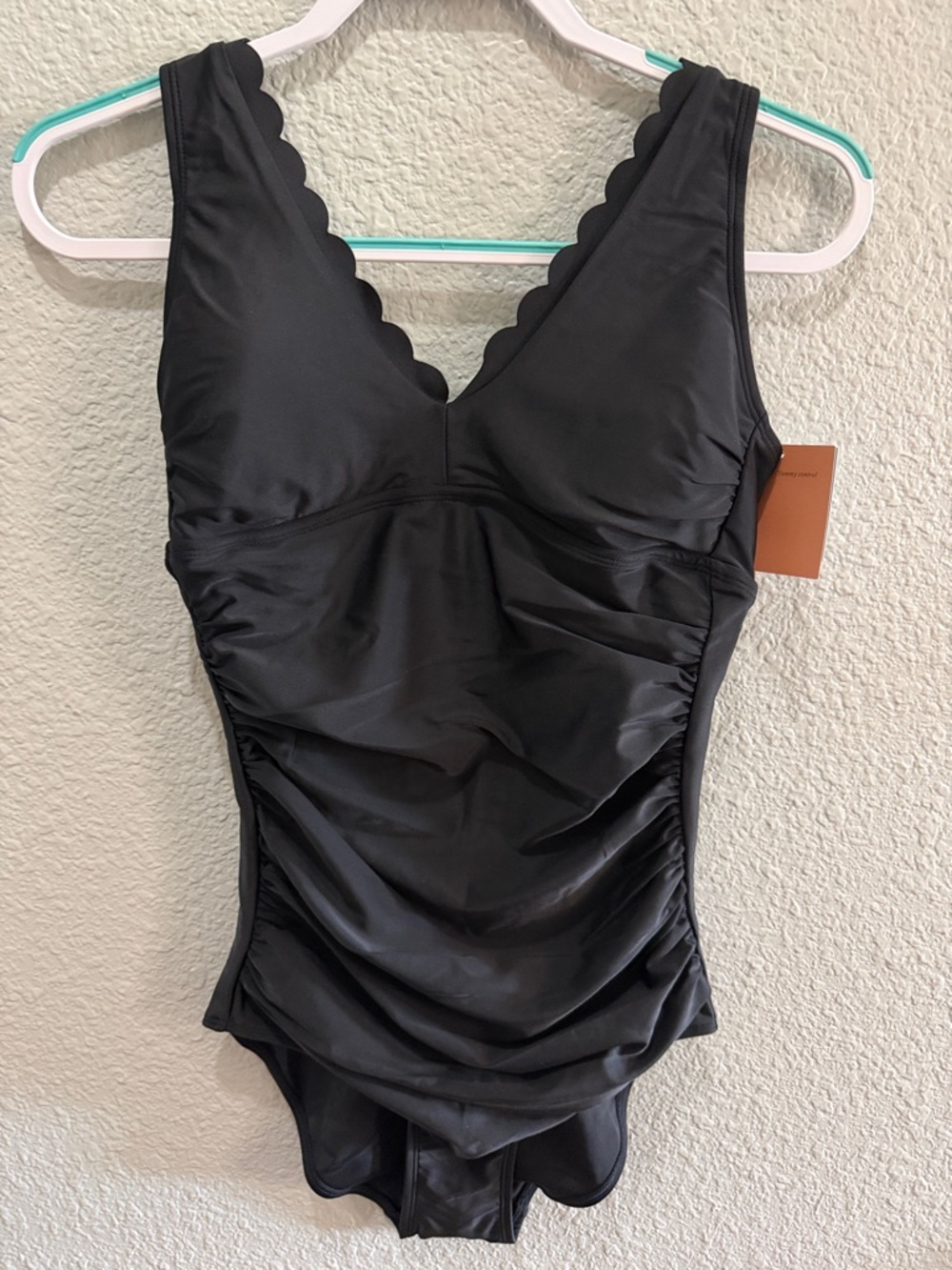 Shade & Shore Black Scallop V-Neck One-Piece Swimsuit Medium Long